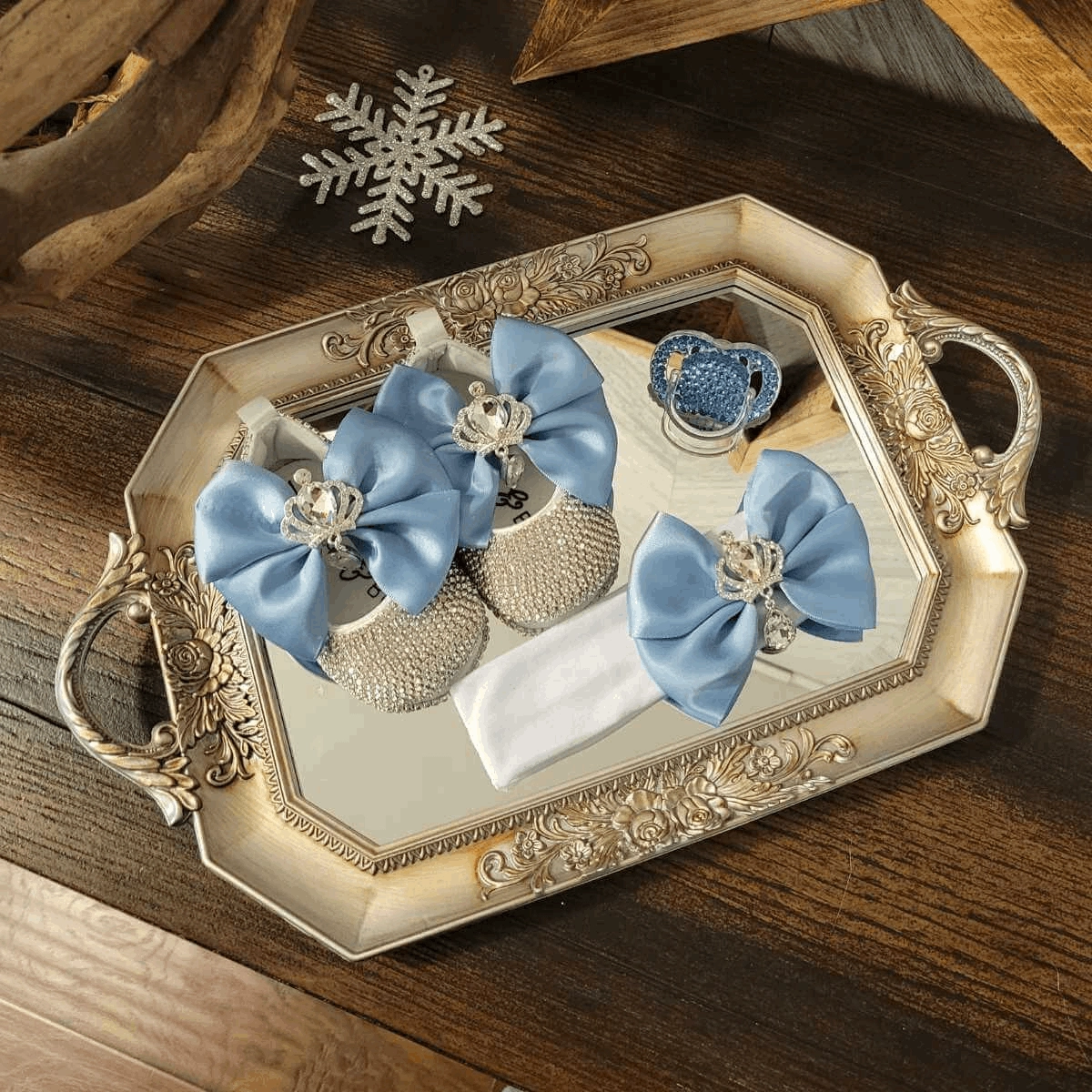 Baby Baby Enchanted Enchanted Enchanted Gift Set new POS Sale Blue Belle Enchanted Crystal Baby Shoes, Bow & Pacifier Gift Set Isla + Bo
